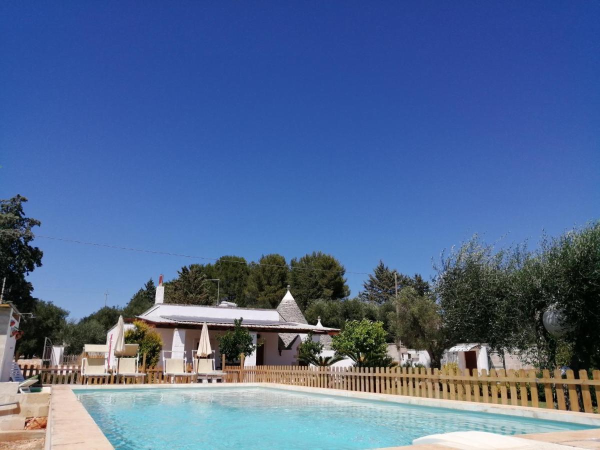 Villa Franchino Остуні Екстер'єр фото