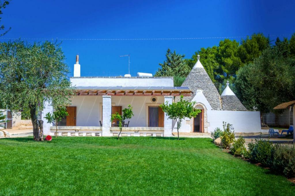Villa Franchino Остуні Екстер'єр фото