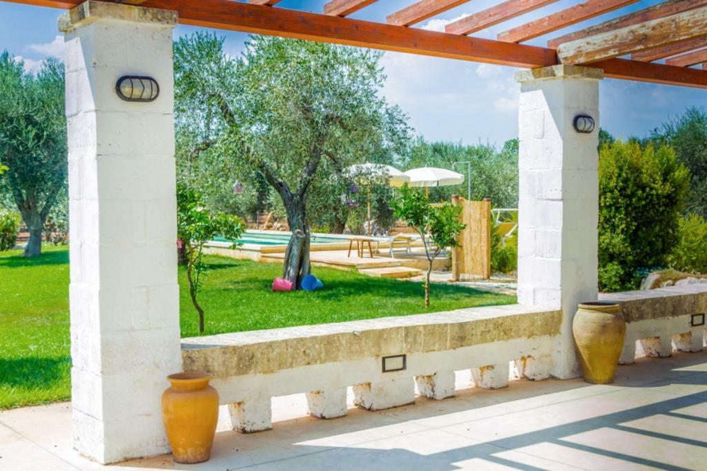 Villa Franchino Остуні Екстер'єр фото